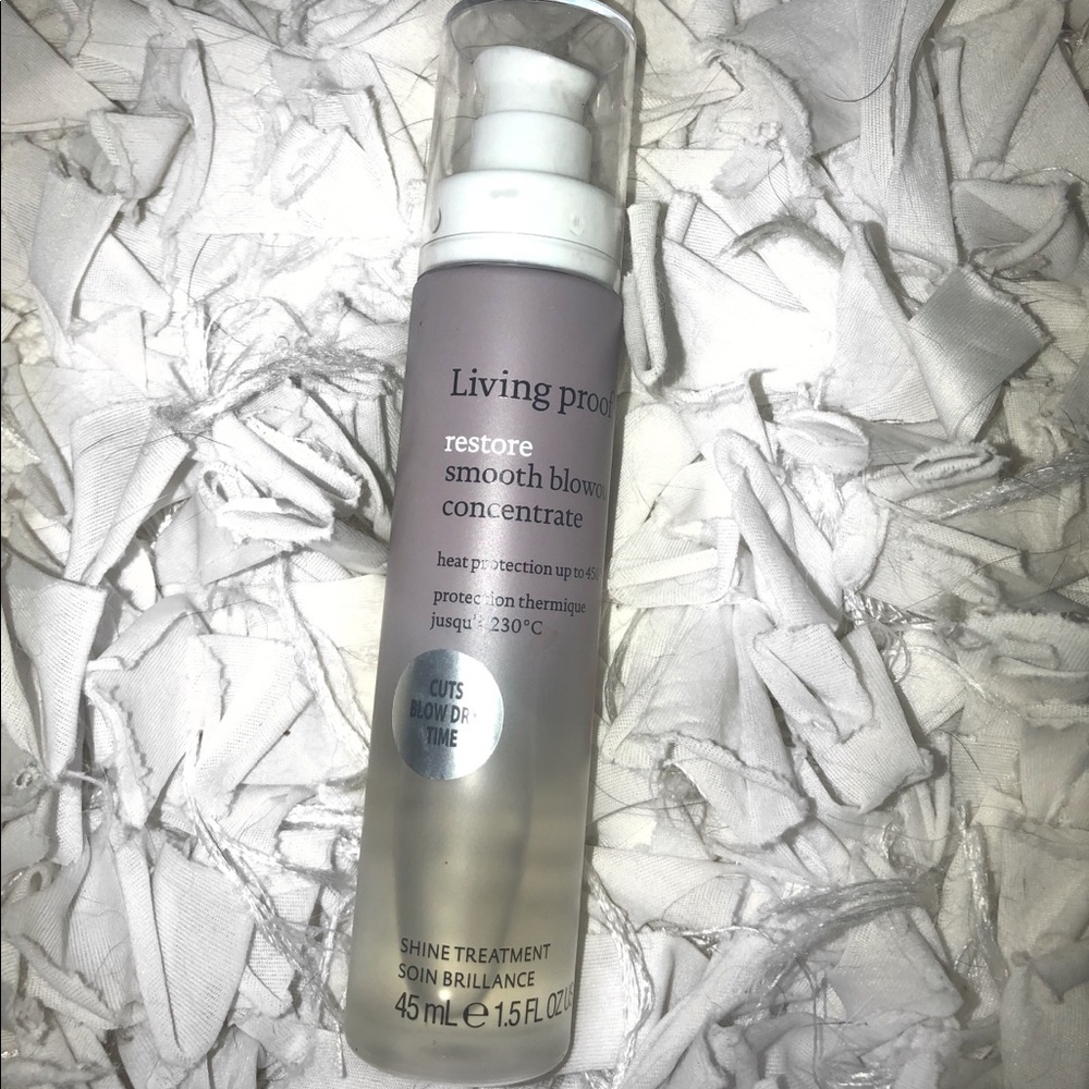 Living proof Restore Smooth Blowout